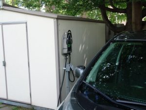 borne de recharge véhicule électrique Flo EV Duty Tesla Grizzl-e TechnoVE