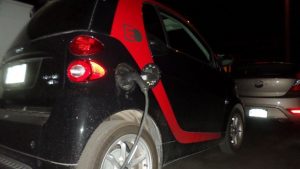 borne de recharge véhicule électrique Flo EV Duty Tesla Grizzl-e TechnoVE