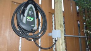 borne de recharge véhicule électrique Flo EV Duty Tesla Grizzl-e TechnoVE