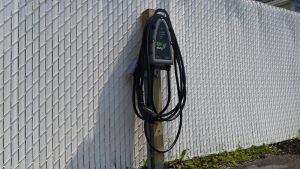 borne de recharge véhicule électrique Flo EV Duty Tesla Grizzl-e TechnoVE